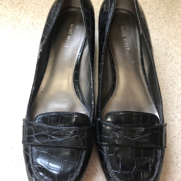 Crocodile patterned black heels - Picture 2 of 3